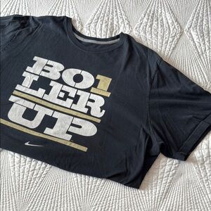 Nike Black and Gold Short Sleeve Tee